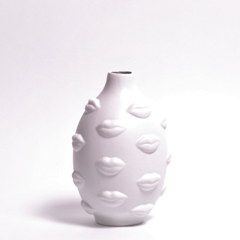 Lips Vase Sculpture - Poshipo - [Pillow Cover]