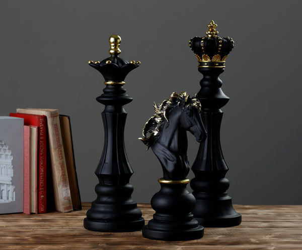 Chess Queen Sculpture - Poshipo