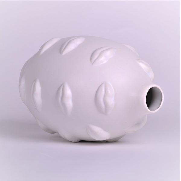 Lips Vase Sculpture - Poshipo